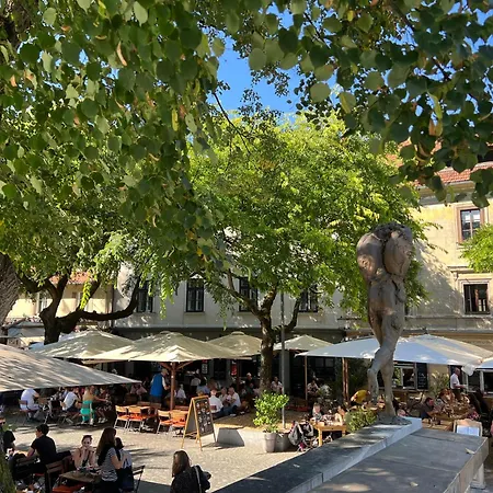 Galleria 아파트 *